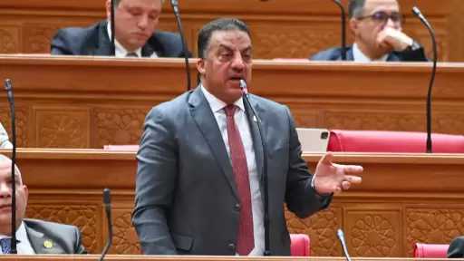 غدًا.. البرلمان يناقش طلبي إحاطة بشأن تكدس الفصول وأزمة الصرف الصحي بالصف