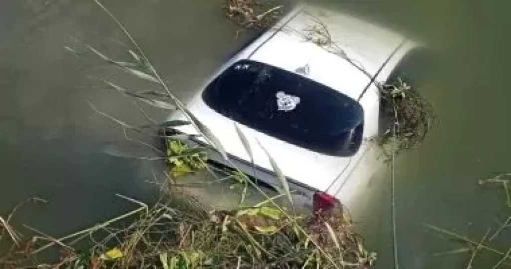 إصابة 5 أشخاص إثر انقلاب سيارة ملاكي بترعة الإسماعيلية فى التل الكبير