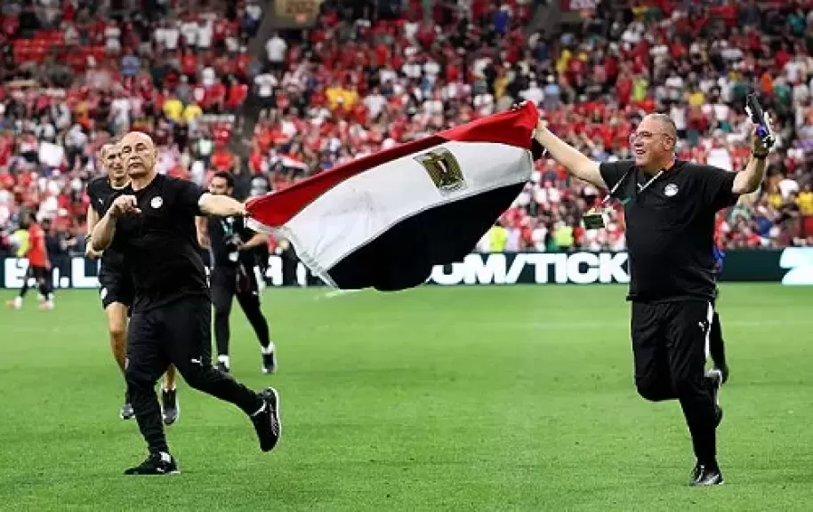 خط أحمر