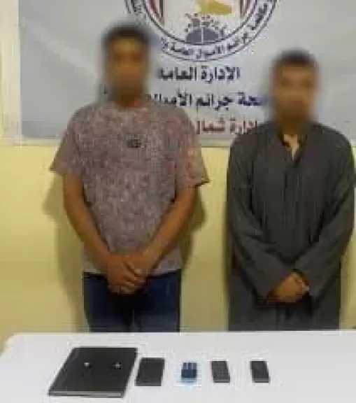 اعترفا بارتكاب 7 وقائع.. ضبط شخصين انتحلا صفة موظفي خدمة عملاء بالبنوك للنصب على المواطنين
