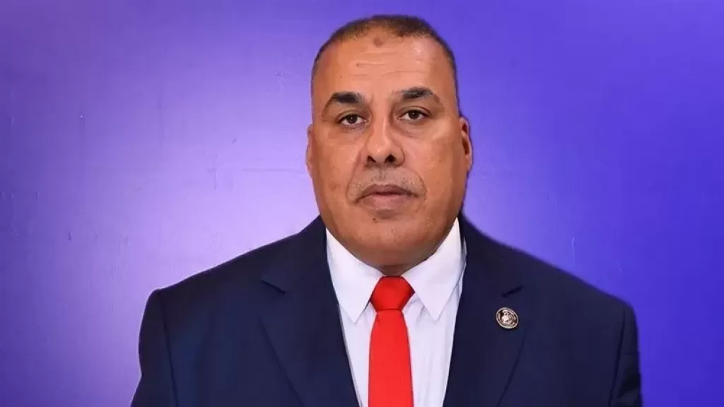 خط أحمر