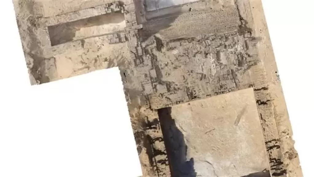 خط أحمر