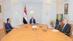 السيسي يوجه ببرنامج موحد للحماية الاجتماعية وتطوير منظومة الحضانات... السيسي يوجه ببرنامج موحد للحماية الاجتماعية وتطوير منظومة الحضانات والتوسع في دور رعاية المسنين