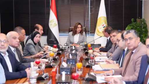 وزيرة التنمية المحلية والبيئة تترأس الاجتماع ٧٤ لمجلس إدارة جهاز شئون البيئة