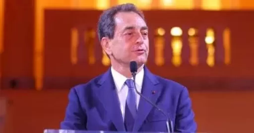 خط أحمر