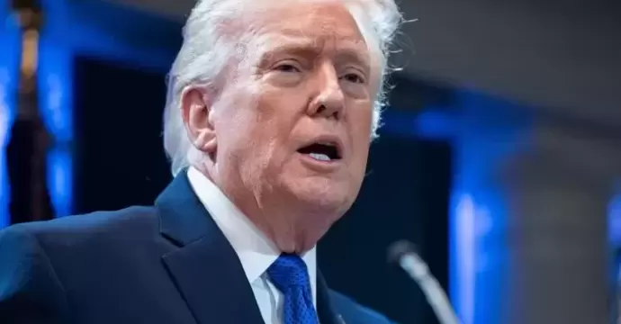 ترامب: إيران طلبت اجتماعا.. وسيعقد غدا في الدوحة بقطر