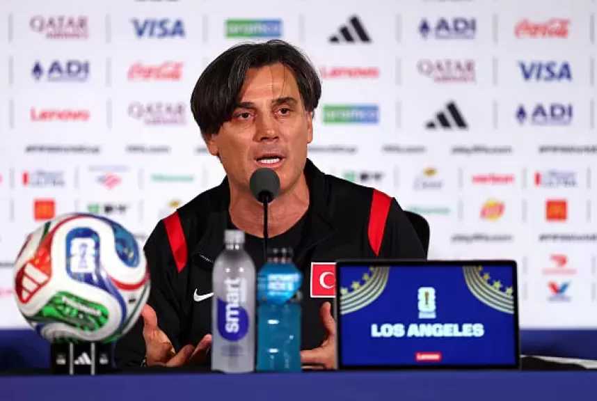 بعد الخروج المبكر من المونديال.. مونتيلا يتمسك بالبقاء مع منتخب تركيا