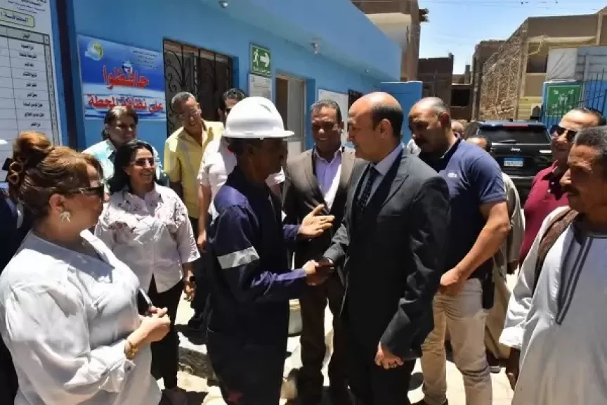 خط أحمر