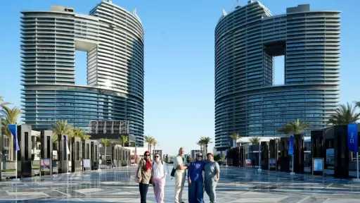 وفد إسباني يزور مدينة العلمين الجديدة لإدراجها ضمن البرامج السياحية بالسوق الإسباني