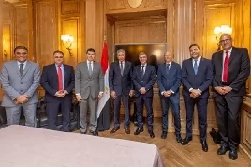 خط أحمر