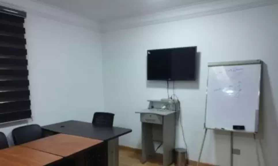 ضبط شخص يدير كيانا تعليميا بدون ترخيص بالجيزة للنصب على المواطنين