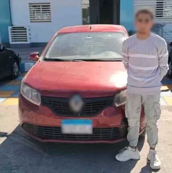 ضبط طالب قاد سيارة ملاكي برعونة معرضاً حياته والمواطنين للخطر بالإسكندرية