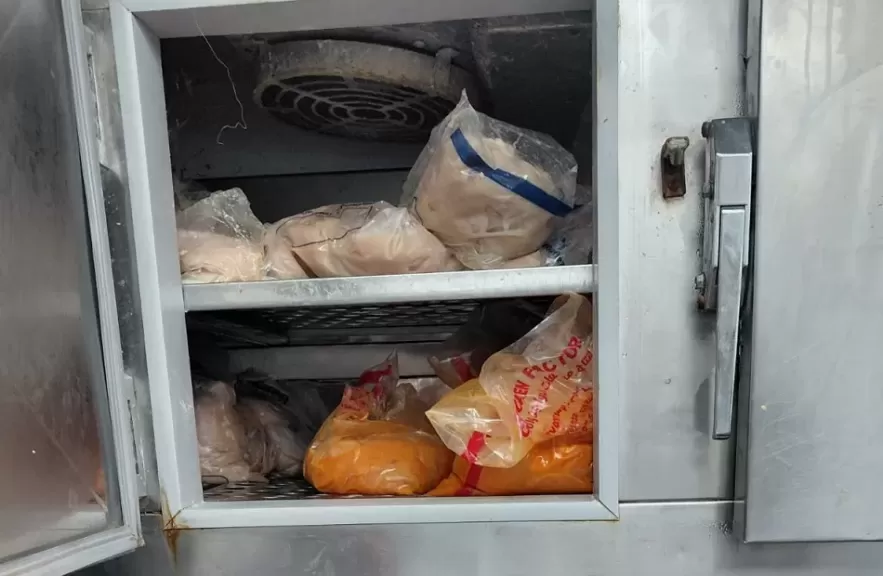 خط أحمر
