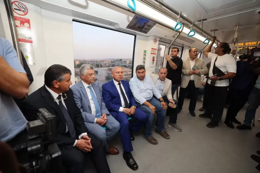 خط أحمر