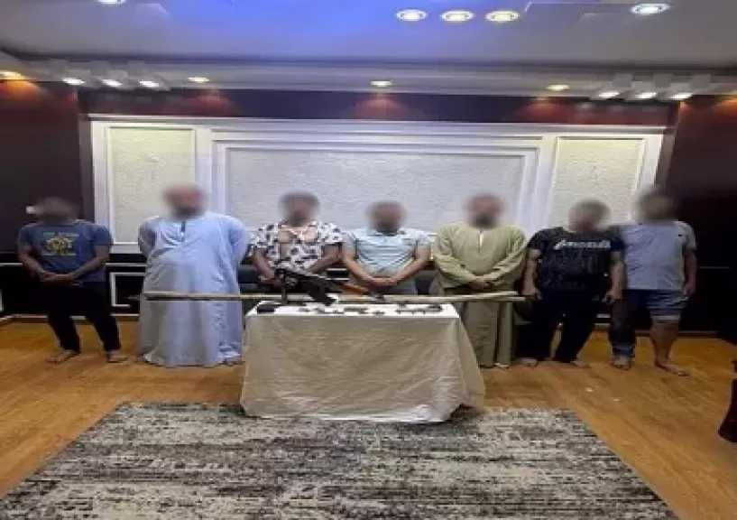 ضبط شقيق نائب وآخرين تشاجروا بأسلحة نارية بسبب خلاف على شراء قطعة أرض بسوهاج