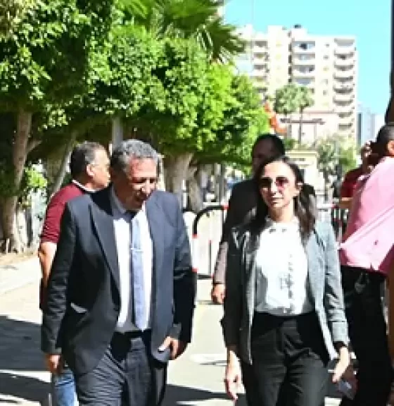 خط أحمر