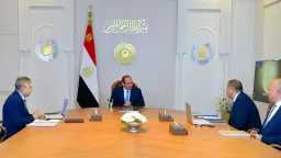 السيسي يوجه بتوطين صناعة الوحدات البحرية وتعزيز قدرات ترسانات قناة السويس وفق أعلى معايير الجودة