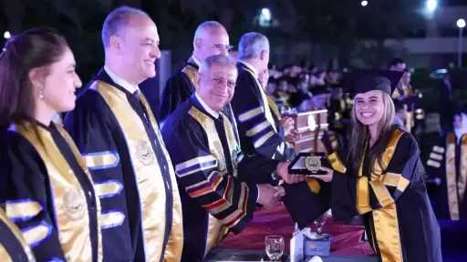الأكاديمية العربية تحتفل بتخرج دفعة جديدة بكلية الصيدلة بأبو قير