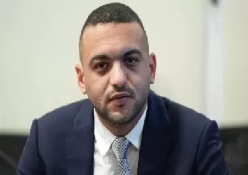 خط أحمر