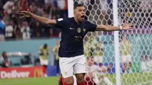 رونالدو: مبابي امتداد لأساطير الكرة.. ويذكرني بنفسي في أفضل فتراتي