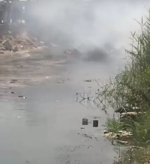خط أحمر