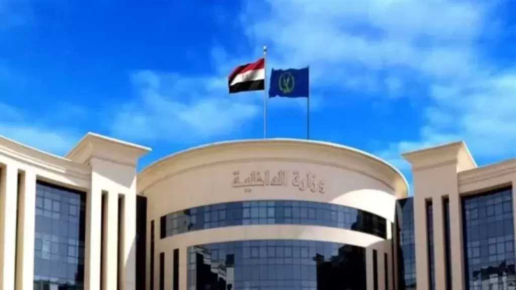 الداخلية تضبط صانعة محتوى لنشرها فيديوهات خادشة للحياء بأكتوبر