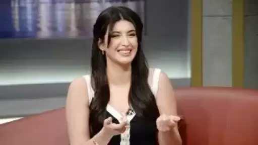 الفنانة السورية سارة بركة: حلقت شعري زيرو من أجل أول تحدٍ فني