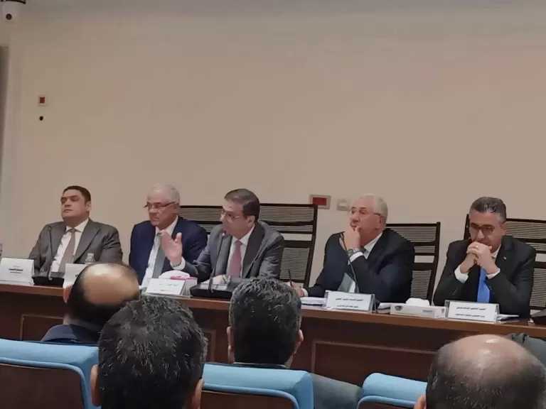وزير الزراعة أمام ”النواب”: لن نتخلى عن الفلاح.. 300 ألف طن رصيد الأسمدة المدعمة الآن بالجمعيات