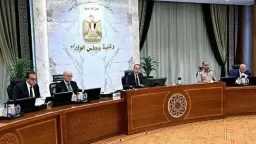 رئيس الحكومة: نعقد اجتماعات مستمرة لتدبير احتياجات الدولة من... رئيس الحكومة: نعقد اجتماعات مستمرة لتدبير احتياجات الدولة من الوقود