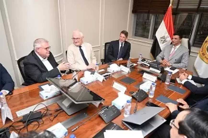وزير الصناعة: الحكومة اتخذت إجراءات تحفيزية لاستقطاب شركات لإنتاج ما لا يقل عن 100 ألف سيارة سنويا