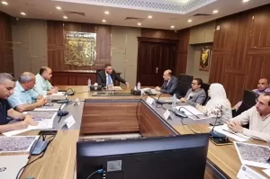 خط أحمر