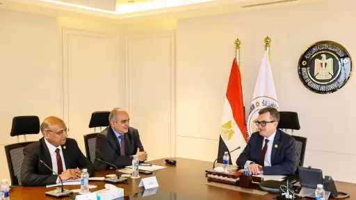وزير التخطيط يبحث مستجدات تطبيق موازنة البرامج والأداء لتحسين إدارة الاستثمارات الحكومية