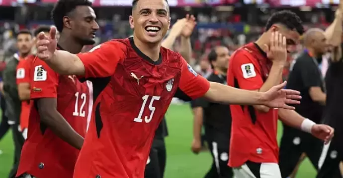 انطلاق مباراة مصر والأرجنتين في كأس العالم.. ”صلاح” يقود المنتخب الوطني