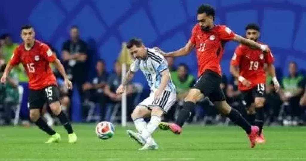 خط أحمر