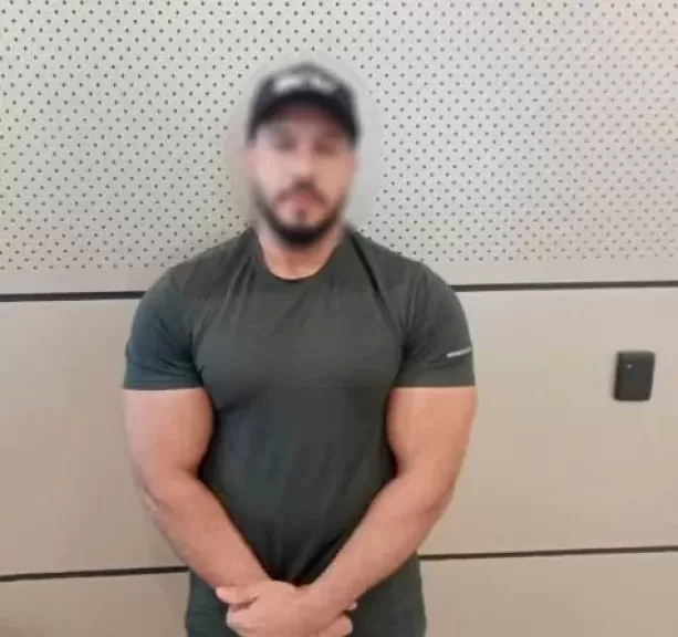 خط أحمر