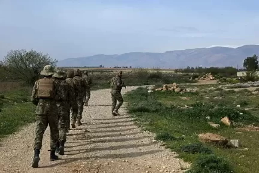 خط أحمر