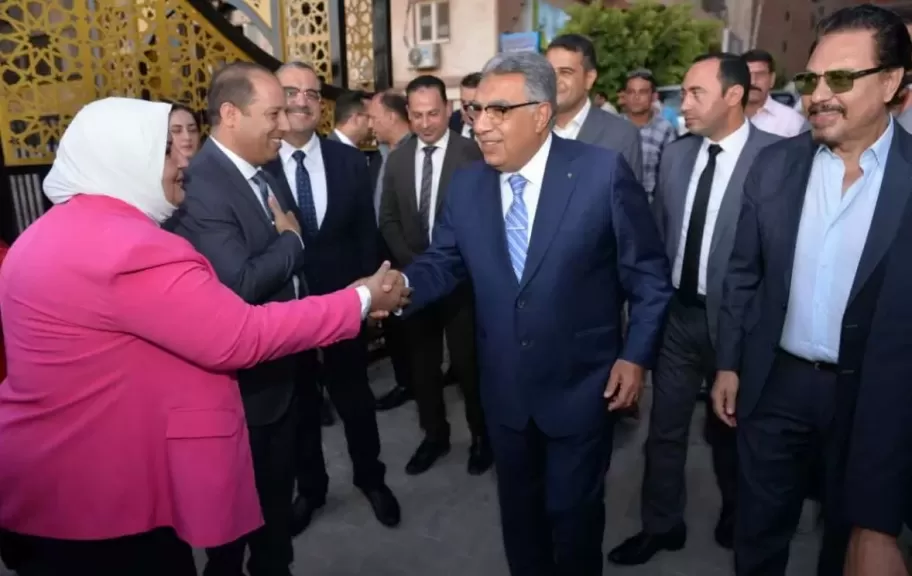 خط أحمر