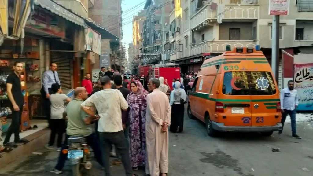 مصرع شخص إثر اندلاع حريق داخل مطعم في البحيرة