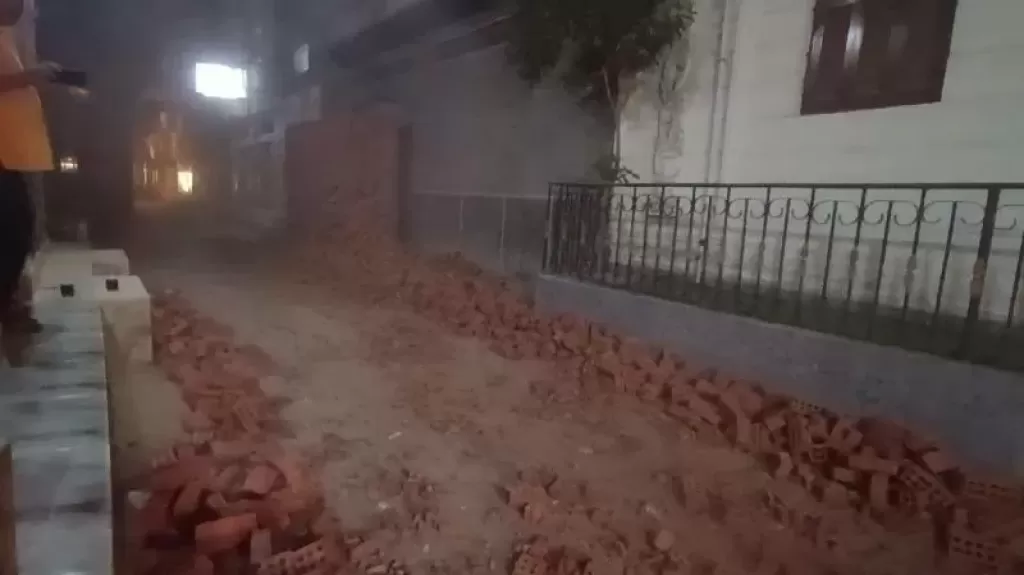 خط أحمر