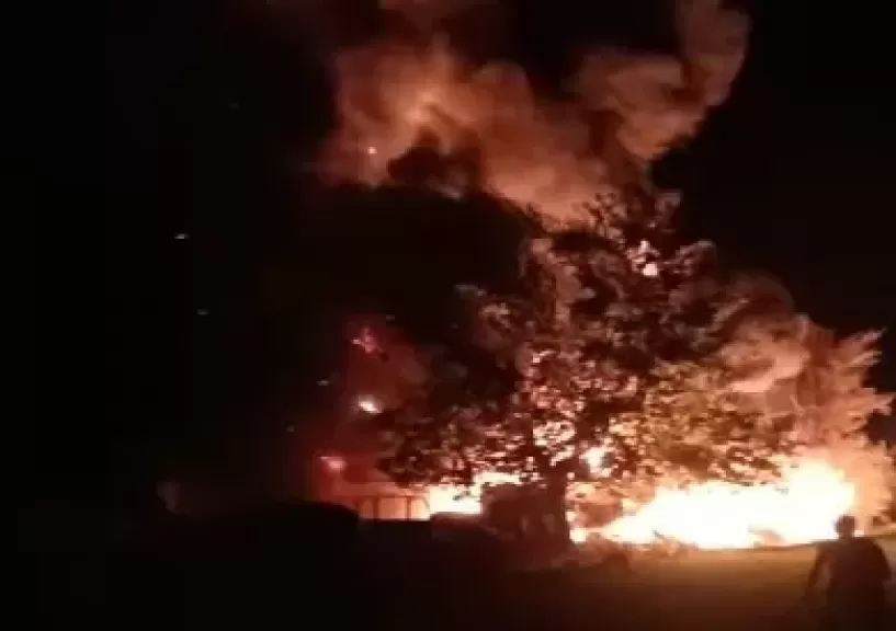 خط أحمر