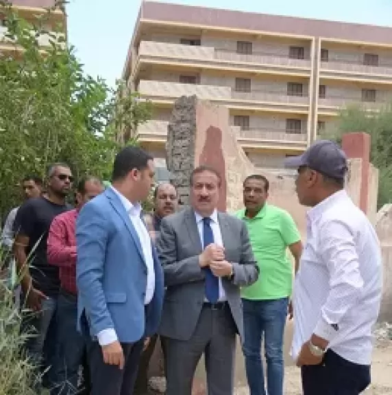 خط أحمر