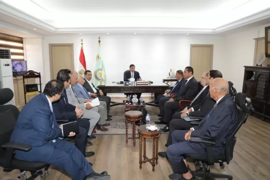 خط أحمر