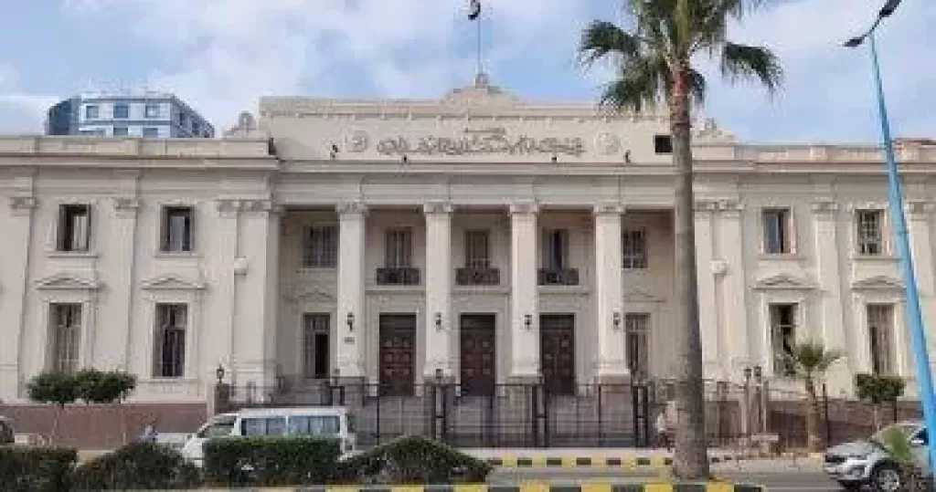 إحالة أوراق عاطل ونجله للمفتي لتورطهما في احتجاز والتعدي على فتاة بالإسكندرية