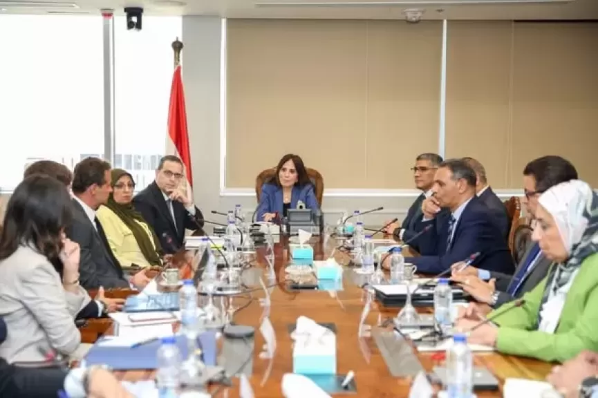 خط أحمر