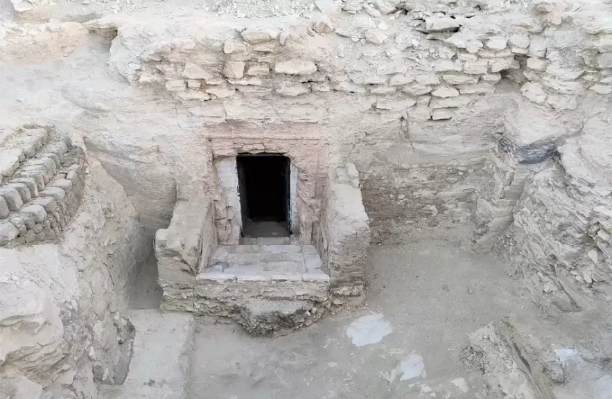 خط أحمر