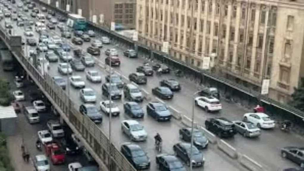 كثافات مرورية على عدد من محاور القاهرة والجيزة صباح الثلاثاء
