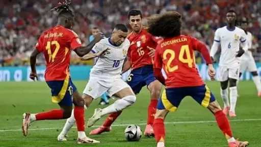 فرنسا تصطدم بإسبانيا في معركة التأهل إلى نهائي كأس العالم