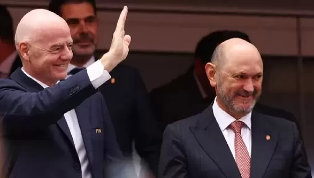 خط أحمر
