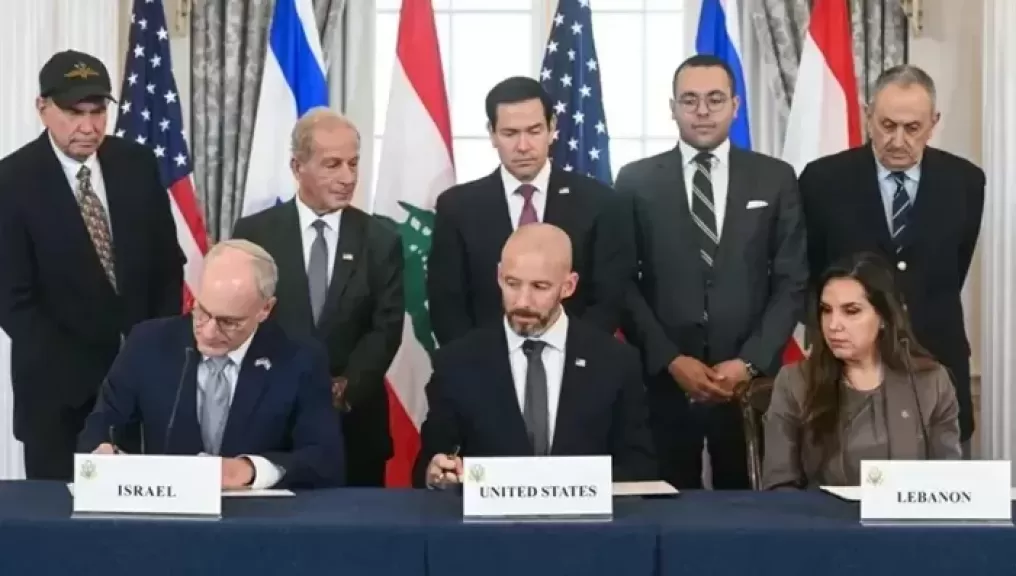 خط أحمر