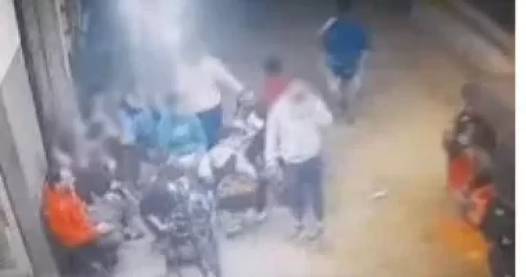 خط أحمر